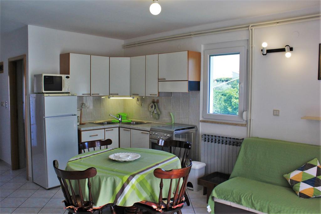 Apartment Eni Rovigno Esterno foto
